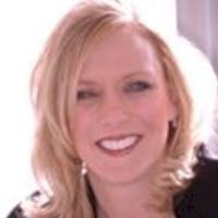 Lori Smith at Woodfield Nissan