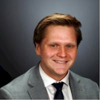 Jonathan Reynolds headshot