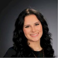 Dezeray Ferretti headshot