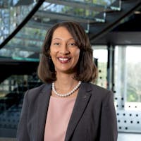Roxy Davis at Mercedes-Benz of Atlanta South