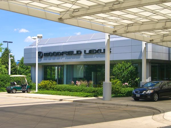 Woodfield Lexus, Schaumburg, IL, 60173