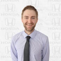 Seth Kenna headshot