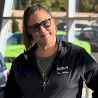Laura Campbell at Halleen Kia