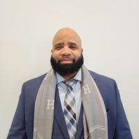 Shouen Newsome headshot