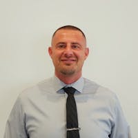 Edgar Valencia headshot