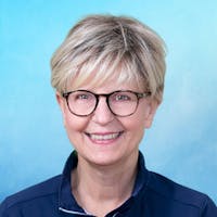 Donna Etter at Spitzer Acura