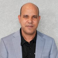 Salah Mani headshot