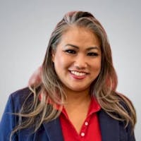 Photo of Zoua Vang, Sales Consultant