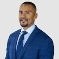 Photo of Larry Abreu, Sales/Finance Manager