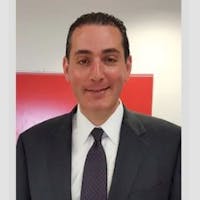Adam Skolnick headshot