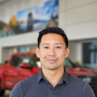 Photo of Doug Vo, Sales Consultant