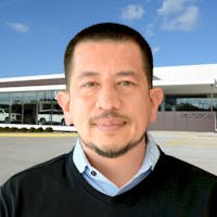 Manny Avila headshot