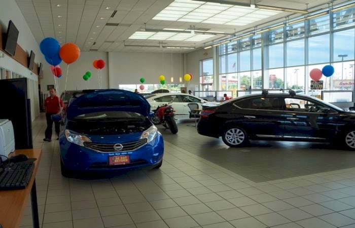 Autocenters Nissan Wood River