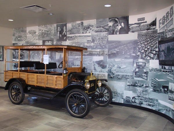 Randall Reed’s Planet Ford 635, Garland, TX, 75041