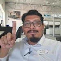 Carlos Salas headshot