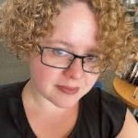 Sarah Welch headshot