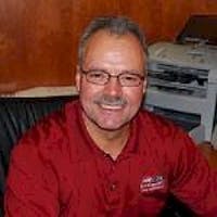 Harlan Logsdon headshot