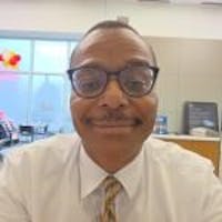 Photo of Lee Jones, Sales & Leasing