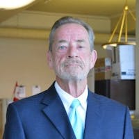 Kevin Purdy at Car-On Auto Sales