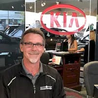 Chris Randle at Straightline Kia