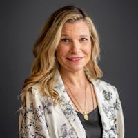 Erin Pyrchia at Mercedes-Benz of Barrington