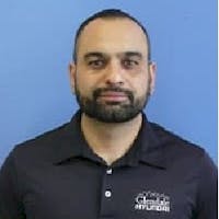 Avo Minassian at Glendale Hyundai