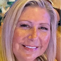 Nina Brown at D&M Leasing - Dallas