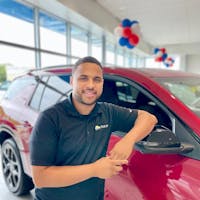 Photo of Alex Diaz, Customer Care Manager - Yo hablo español.