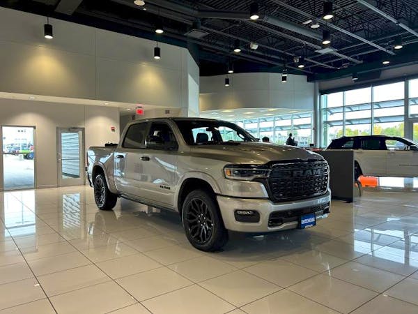 Woodhouse Chrysler Dodge Jeep Ram of Bellevue, Bellevue, NE, 68147