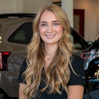 Mckenna Veeser at Dorsch Ford Lincoln Kia