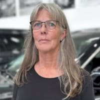 Deahn Malloy at Shaker's Family Ford