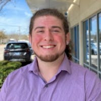 Luke Bender headshot