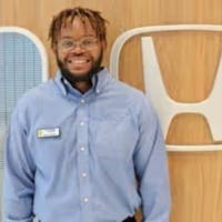 Nakari Napier headshot