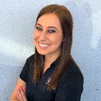 Kelsie Leach headshot