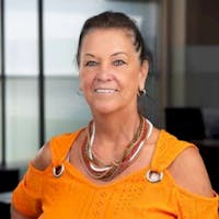 Karen Hesdra at Hempstead Ford Lincoln