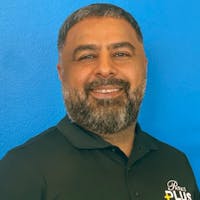 Mutaz Alhasan headshot