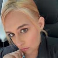 Photo of Starla Qaffaf, Sales Associate