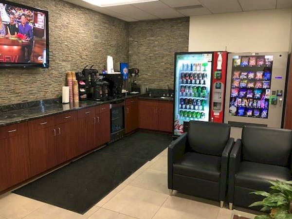 Szott Ford, Holly, MI, 48442