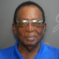 Photo of Leslie Gray, Sales Associate