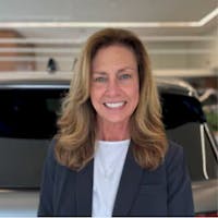 Photo of Karen Bussing, Sales and Leasing Consultant