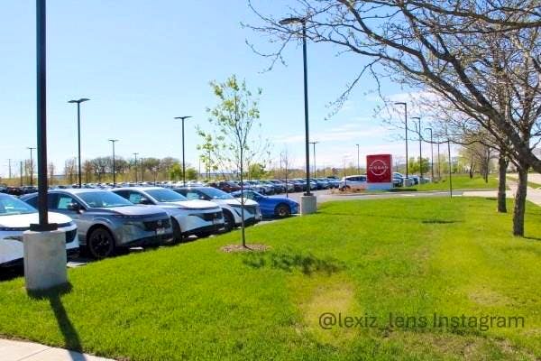 McGrath Nissan, Elgin, IL, 60124